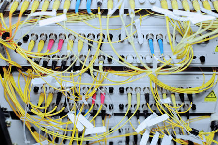 廣西科毅光開(kāi)關(guān)在數據中心與軍工通信場(chǎng)景應用部署圖 廣西科毅光開(kāi)關(guān)在數據中心與軍工通信場(chǎng)景應用部署圖